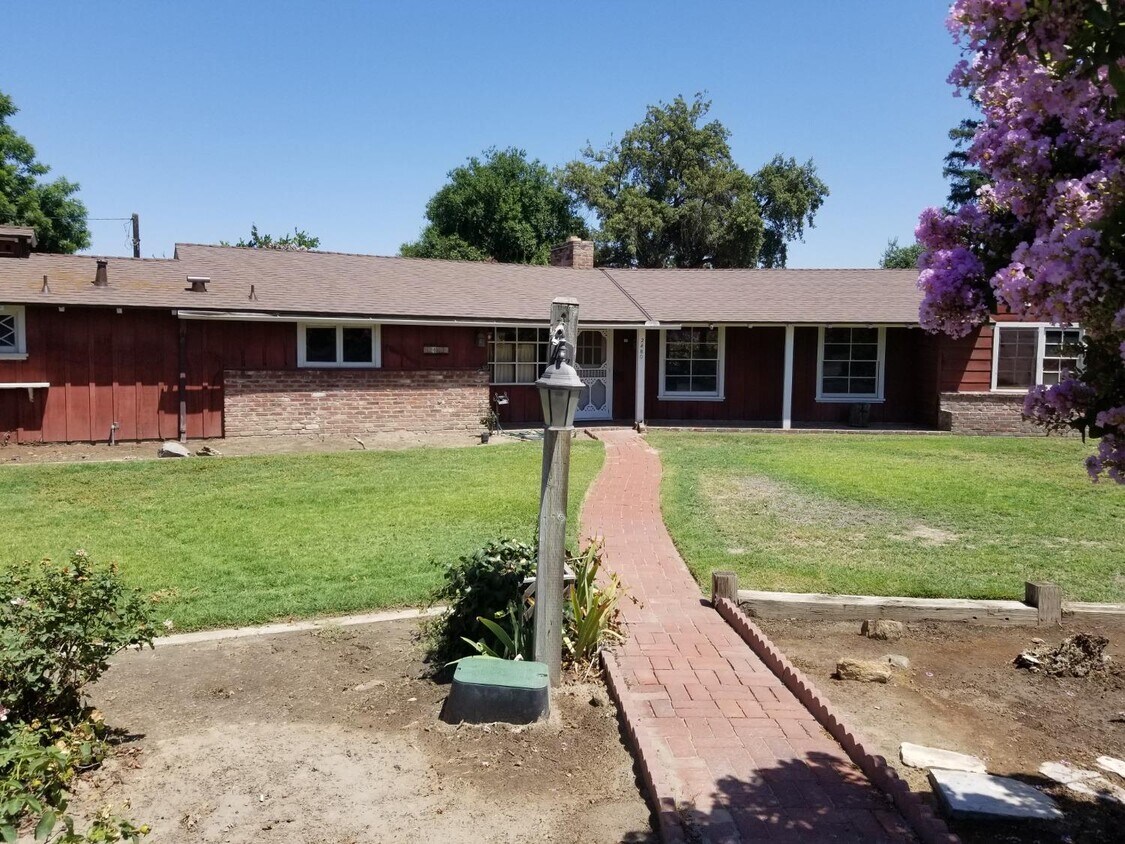 Primary Photo - 2480 18th Ave