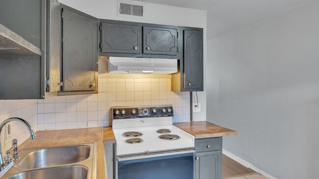 Foto del edificio - 1314 N Irvington Ave