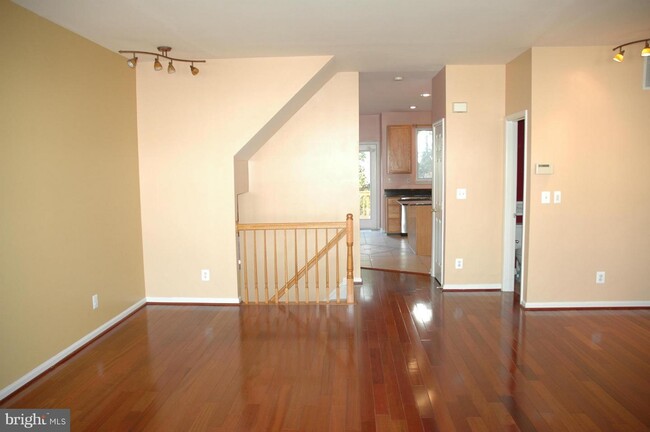 Building Photo - 2504 Woodrow Wilson Dr