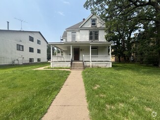 Building Photo - 611 5th Ave S