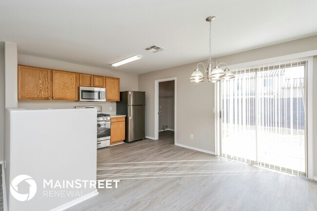 Foto del edificio - 16275 W Adams St