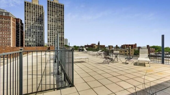 Foto del edificio - 2300 N Commonwealth Ave