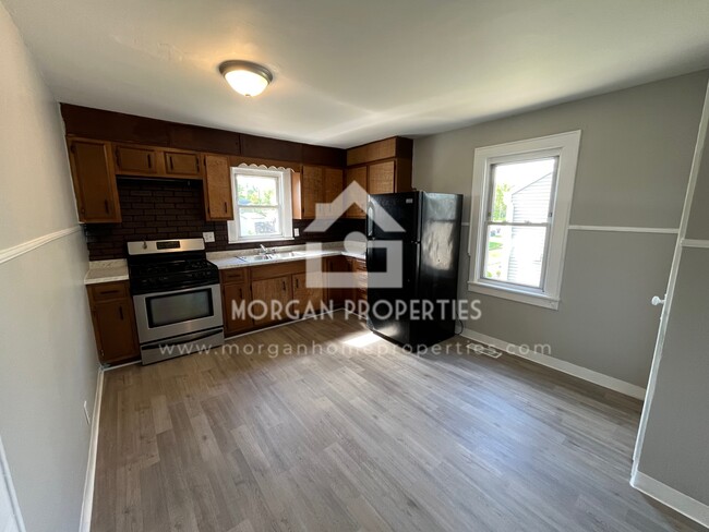 Building Photo - 3531 Brown St