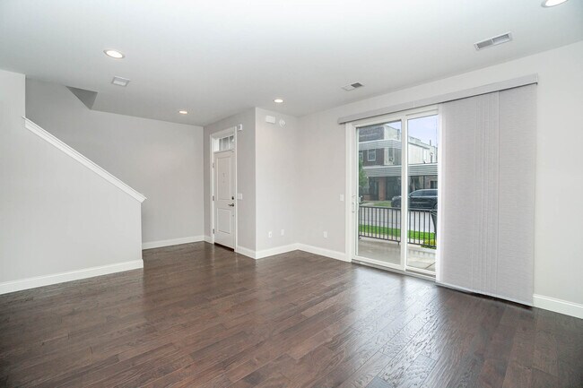 Building Photo - 406 N Hamilton St