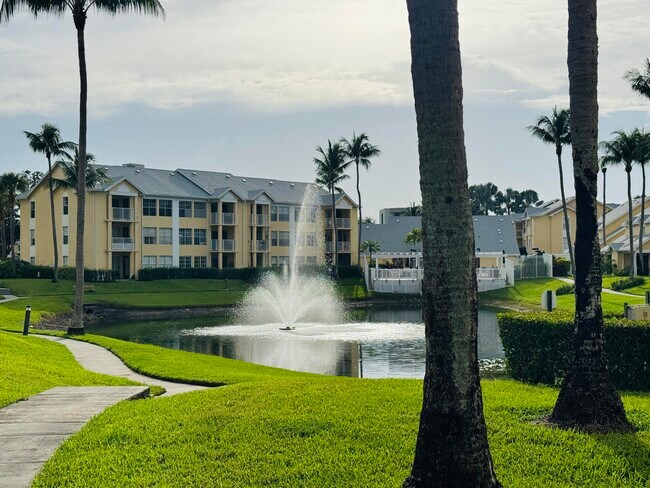 Foto del edificio - 6323 La Costa Dr