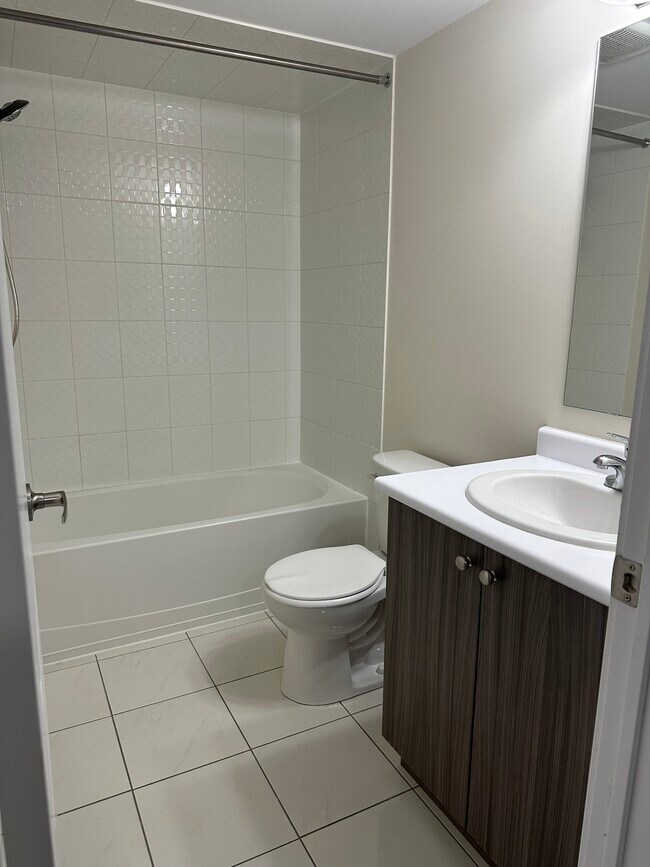 Building Photo - 50 Dunsheath Way