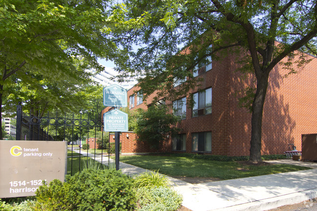 Foto del edificio - Center Court Gardens