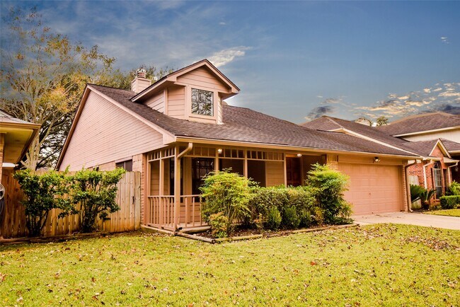 Foto del edificio - 3530 Santa Rosa Ln