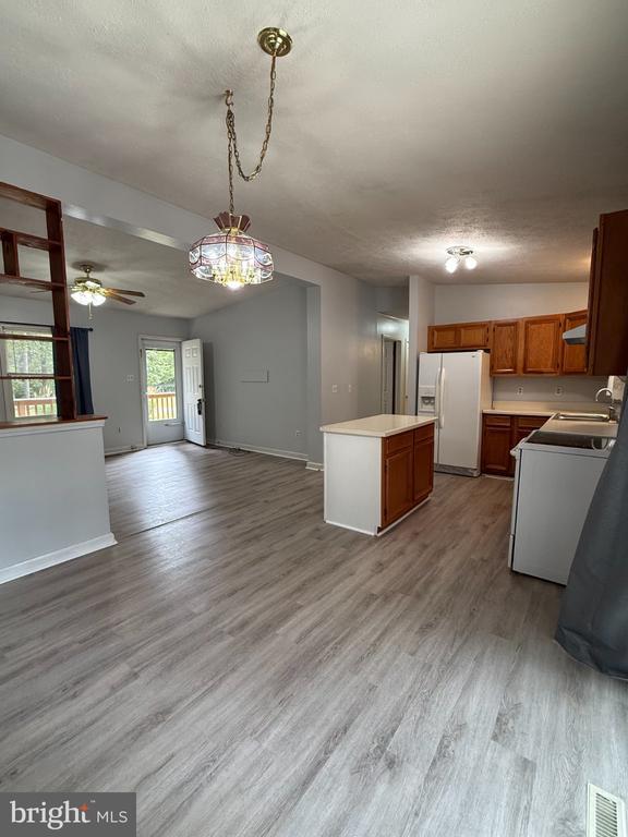 Foto del edificio - 12129 Tall Pine Trail