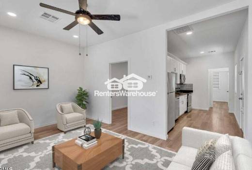 Foto del edificio - 1306 E Fillmore St