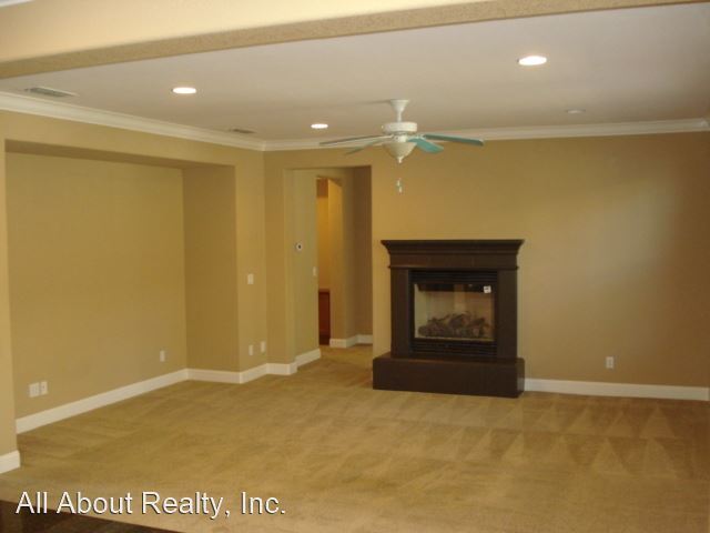 Foto del edificio - 6 br, 4 bath House - 2248 WILD PLAINS CIRCLE