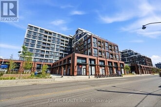Building Photo - 858 Dupont St