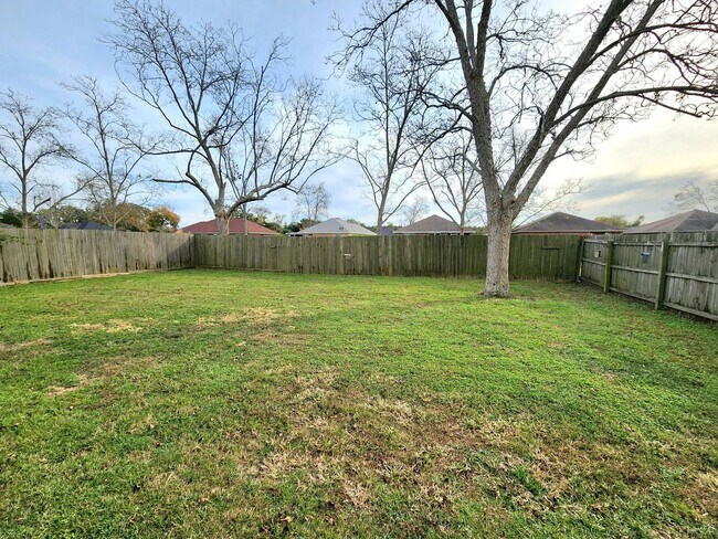 Foto del edificio - 3/2 in Abbey Ridge Subdivision!