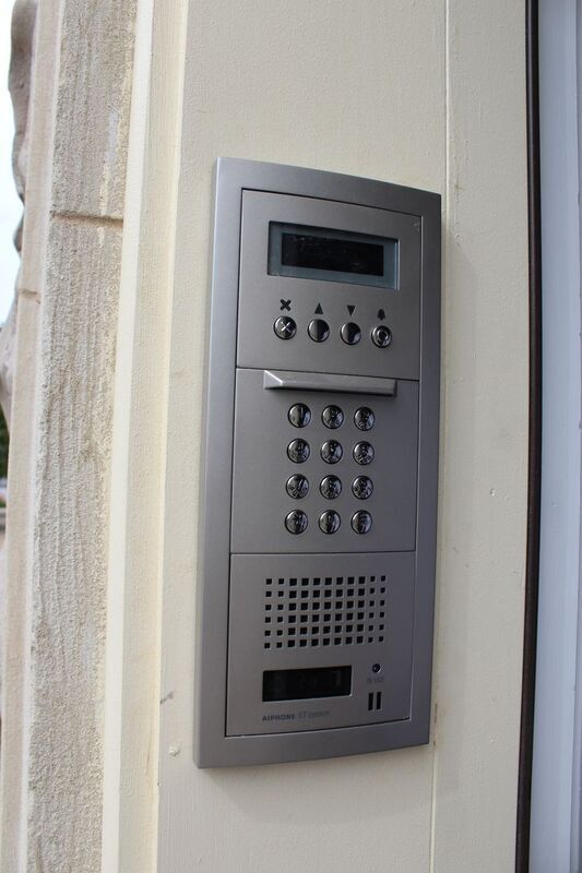 Foto del edificio - 1730 Bank St
