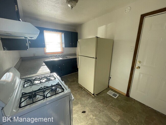 Building Photo - 2 br, 1 bath House - 1404 E 24th Street