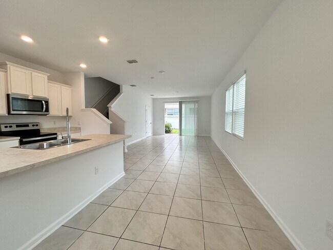 Foto del edificio - NEWER BUILD, SPACIOUS 3 Bedroom, 2 Bath To...