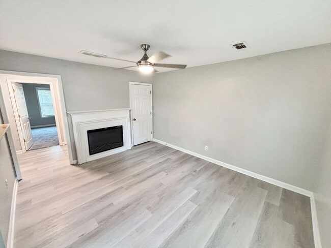 Building Photo - Updated and Charming 2BR/ 1 BA in Marietta!