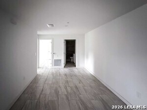 Foto del edificio - 346 Ware Blvd