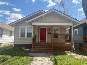 Building Photo - 1007 E 21st Ave