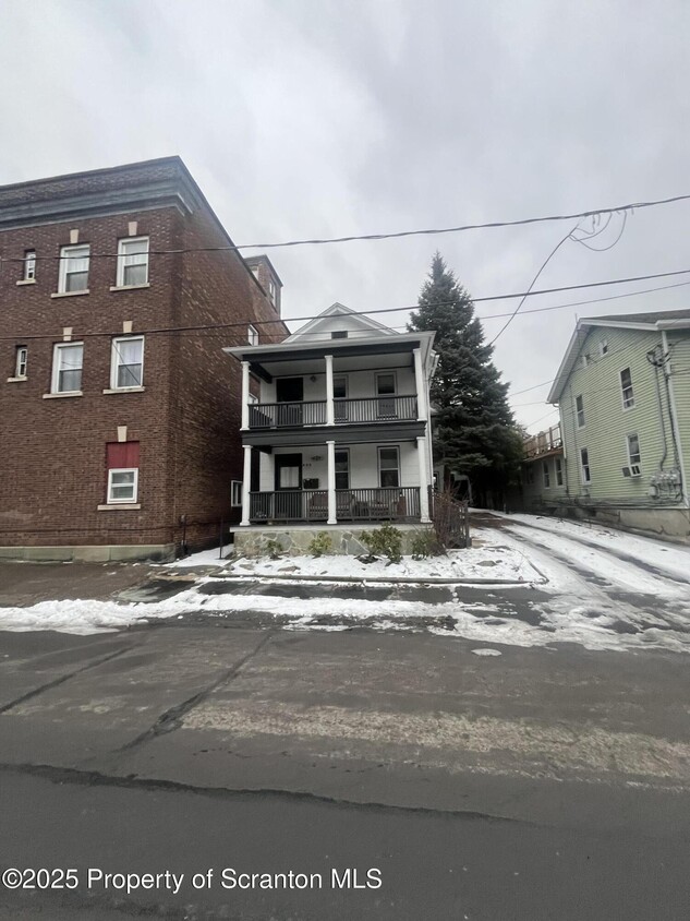 Foto principal - 405 Pittston Ave