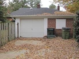 Building Photo - 3 br, 1 bath House - 4704 Augusta Avenue