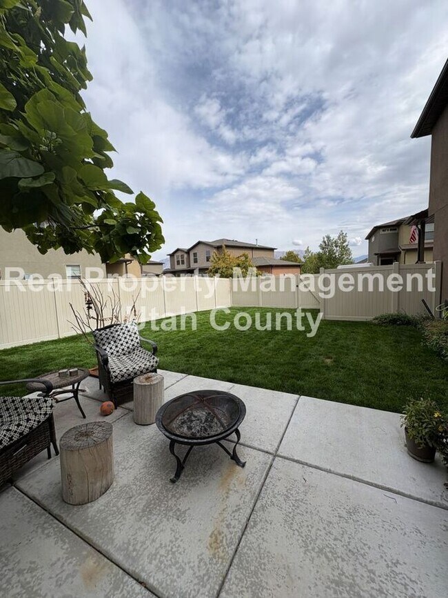 Foto del edificio - 1849 N Bountiful Wy