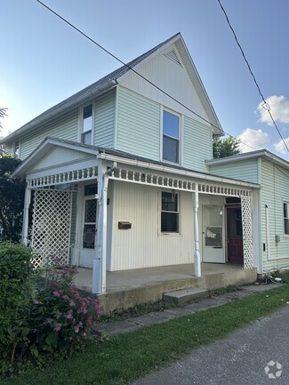 Building Photo - 214 Ash Ave
