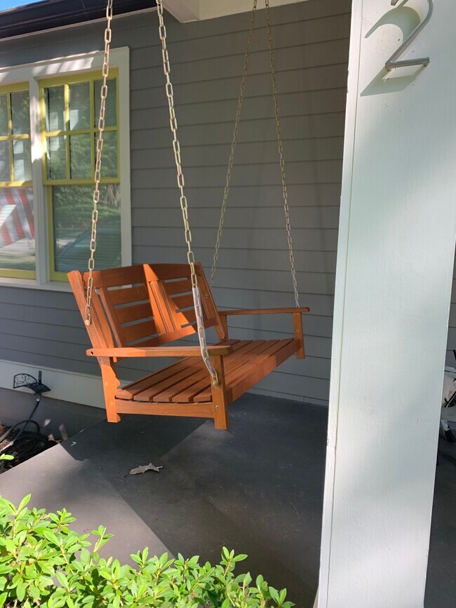 Foto del edificio - 232 Greenwood Cir