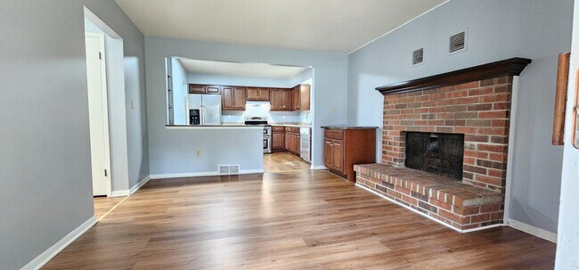 Foto del edificio - 16525 Dane Ct E
