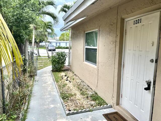 Foto principal - 1221 Worthington St