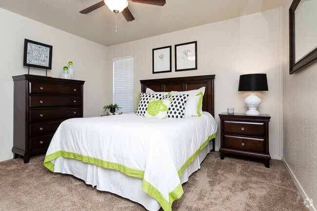 1BR,1BA-737sft - Seasons Apartments