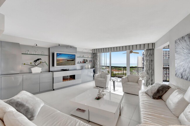 Building Photo - 4740 S Ocean Blvd