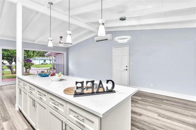Foto del edificio - 2448 Andros Ln