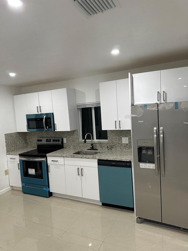 Foto del edificio - 6100 SW 35th St