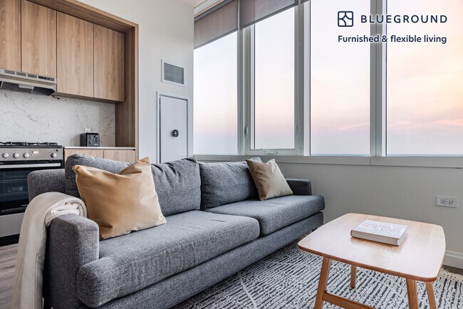 Building Photo - 1000 S Michigan Ave