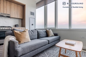 Building Photo - 1000 S Michigan Ave