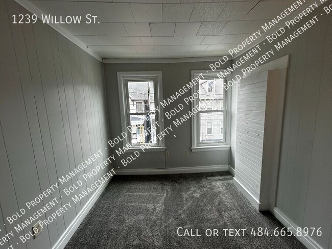 Building Photo - 1239 Willow St