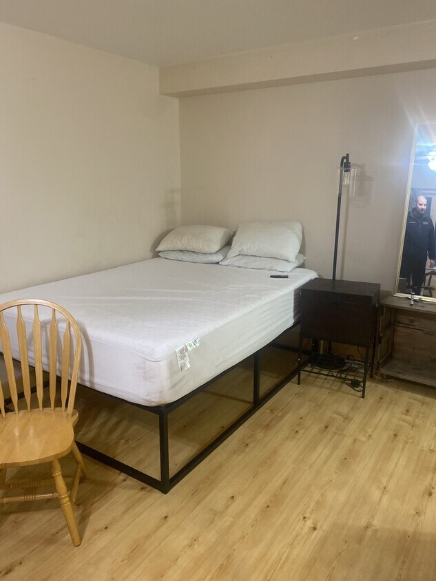 Foto principal - 320 Bawden St