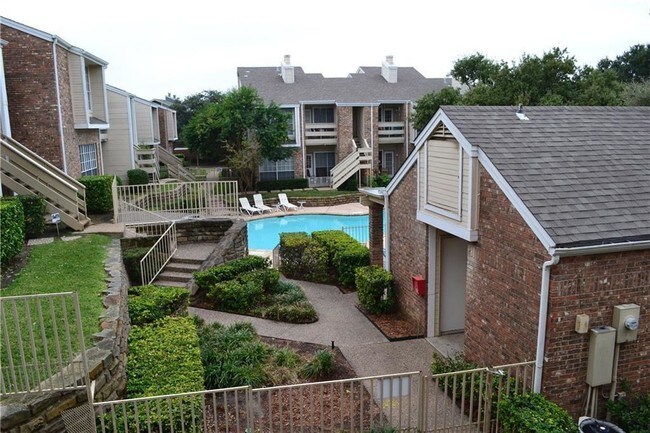 Foto del edificio - 3550 Country Square Dr