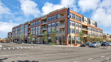 Building Photo - 1850 Green Bay Rd