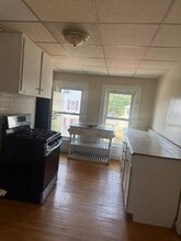 Building Photo - 51 Leavitt St