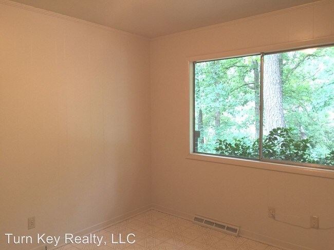 Foto del edificio - 820 Sherwood Forest Dr