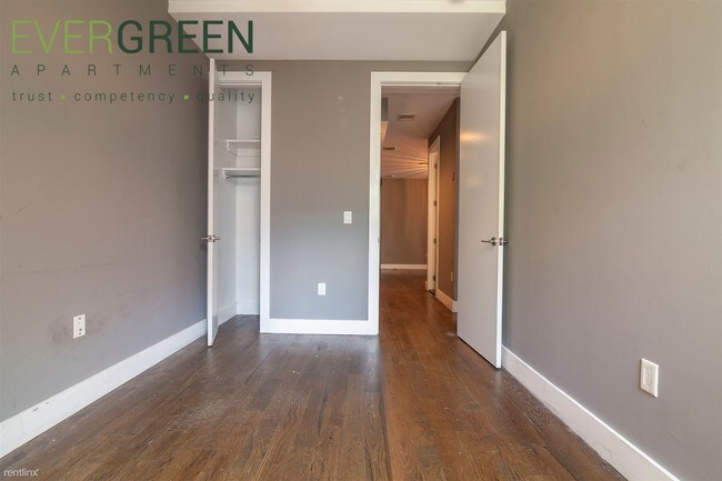 Foto del edificio - 119 Linden St