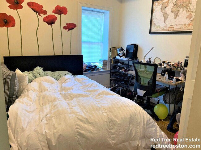 Foto del edificio - 1778 Commonwealth Ave