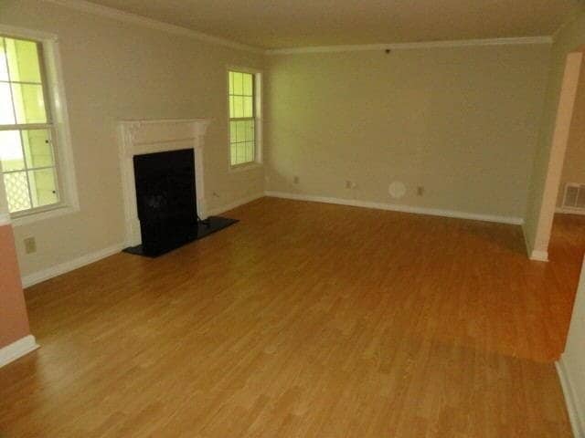 Building Photo - 4000 Riverlook Pkwy SE
