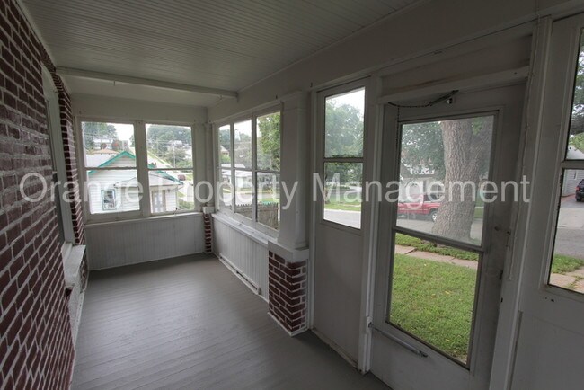 Building Photo - VINTON