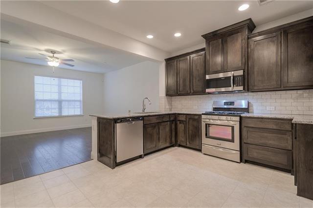 Foto del edificio - 3708 Lantern Ln