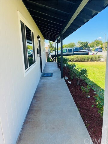 Foto del edificio - 1892 Russell Pl