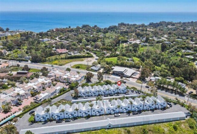 Foto del edificio - 28711 Pacific Coast Hwy