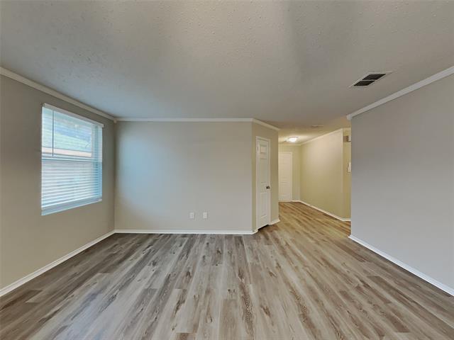 Foto del edificio - 8311 Redheart St